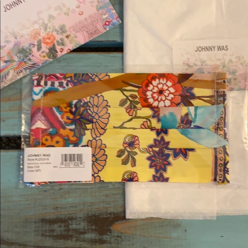 Johnny Was Silk Floral Face Mask - Picture 3 of 11